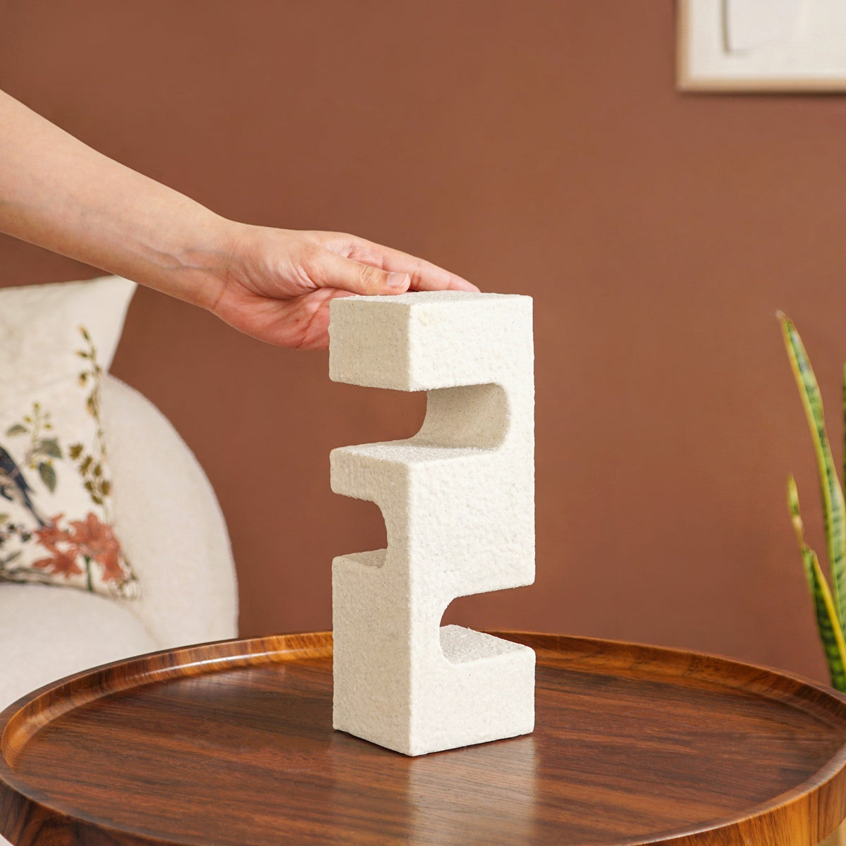 Abstract Architectural Sculpture Short