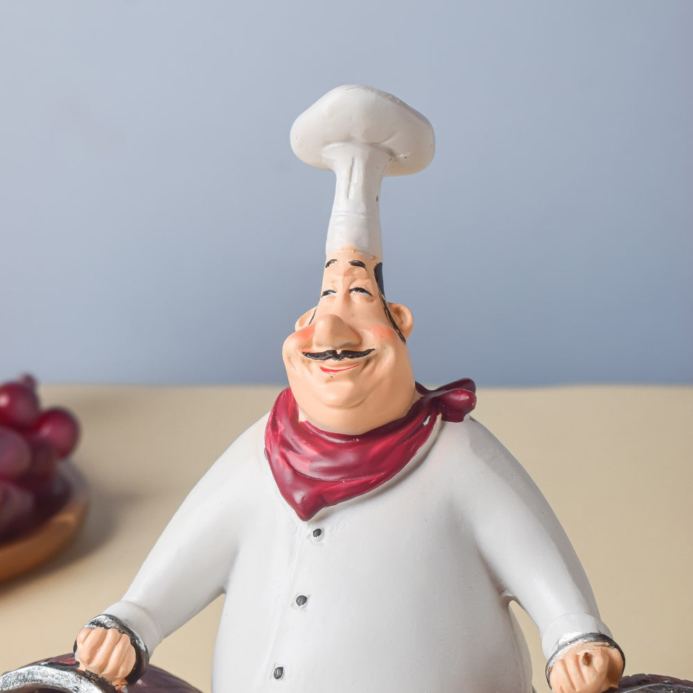 Table Chef With Salt And Pepper Shaker Cannon