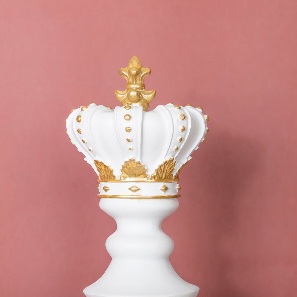 Chess King Showpiece White 15 Inch
