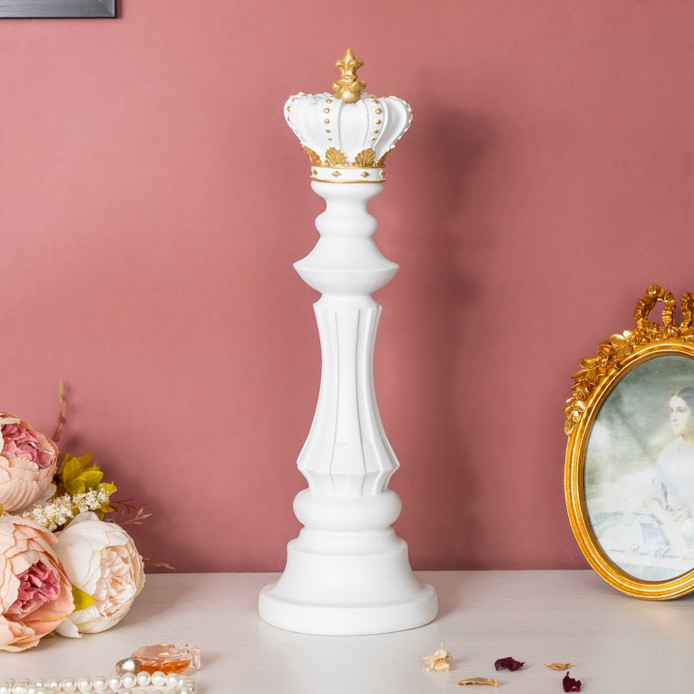 Chess King Showpiece White 15 Inch