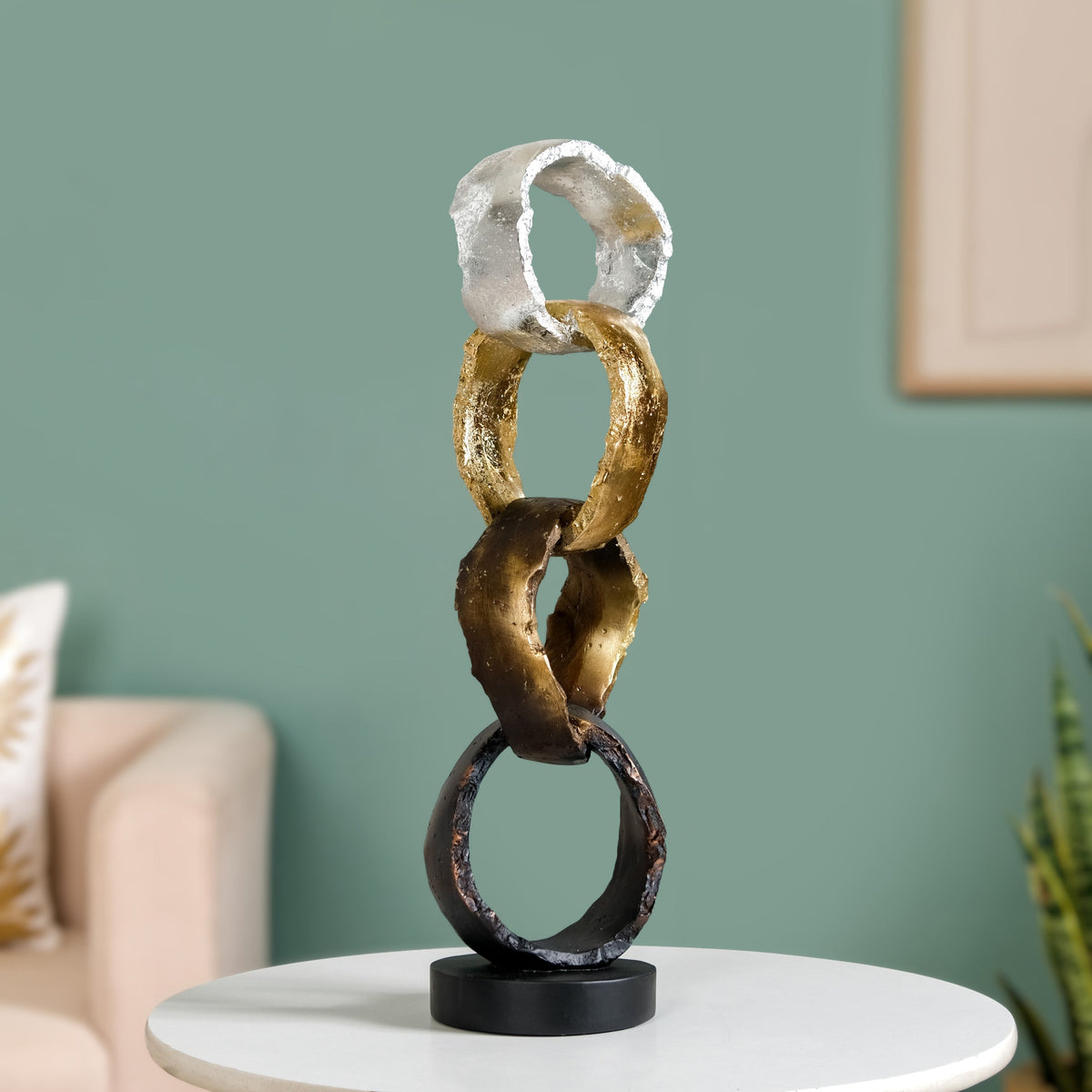 Luxe Linked Hoops Decor