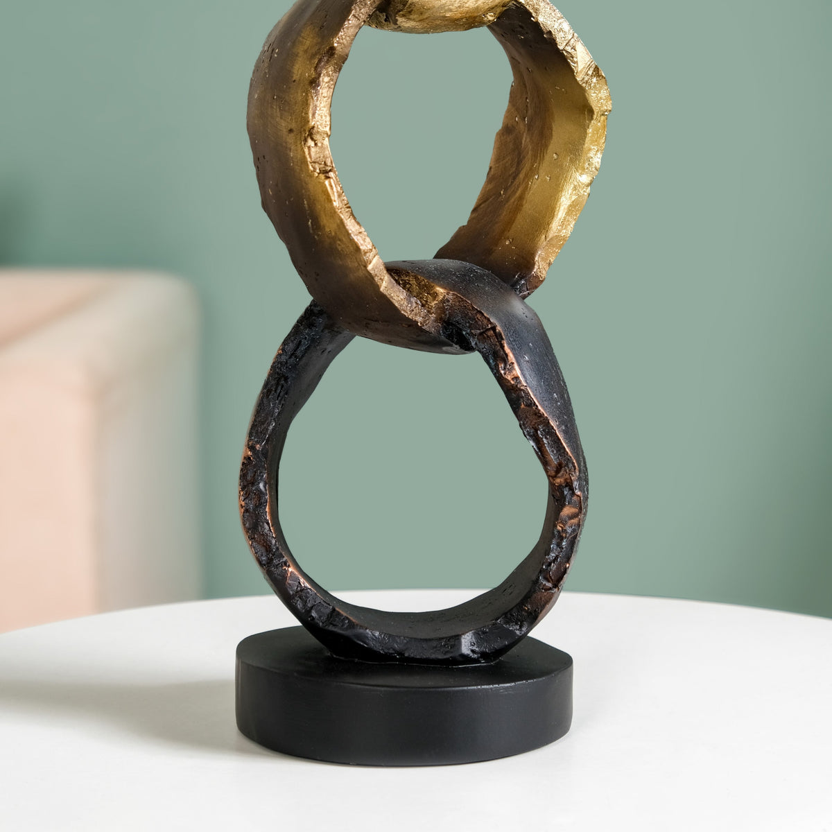 Luxe Linked Hoops Decor