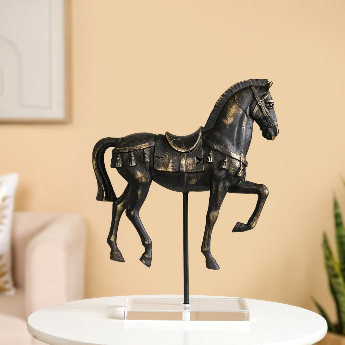 Majestic Horse Trot Showpiece
