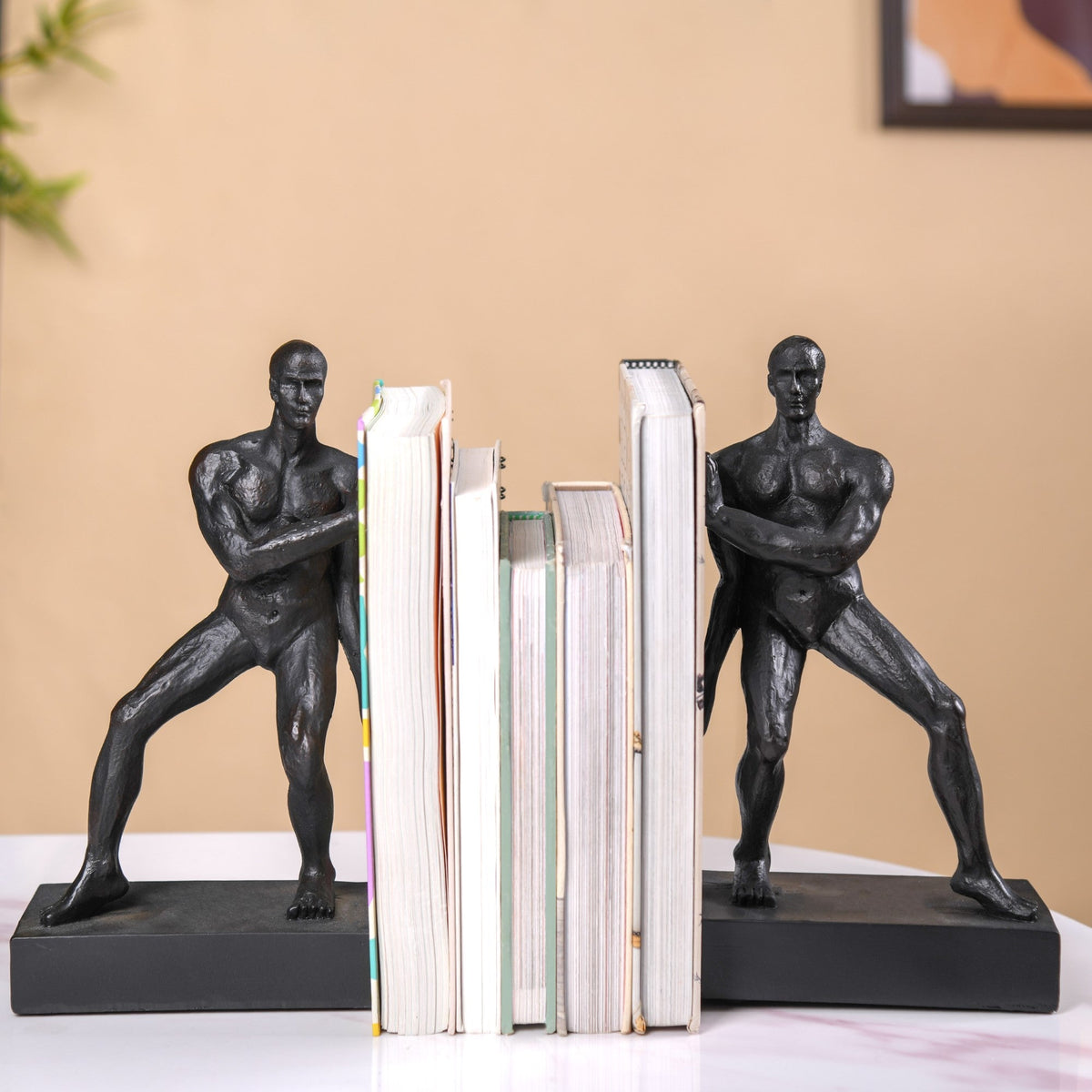 Muscle Men Resin Bookend Set Black