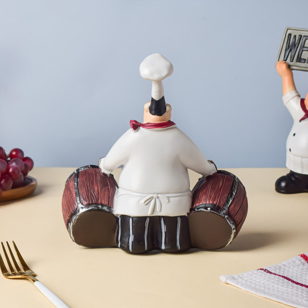 Table Chef With Salt And Pepper Shaker Cannon